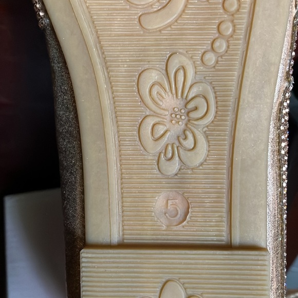 Badgley Mischka girls low heel rose gold glitter ballerina - Picture 4 of 6